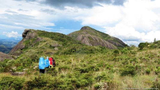 Pico do Papagaio ao fundo